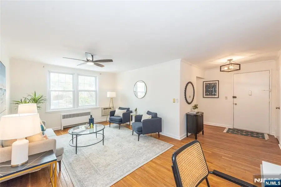 101 Gates Avenue 2A, Montclair, NJ 07042 - #2