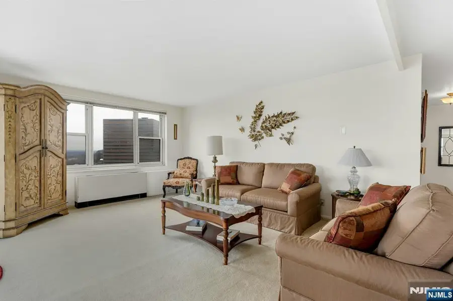 2000 Linwood Avenue 10J, Fort Lee, NJ 07024 - #3