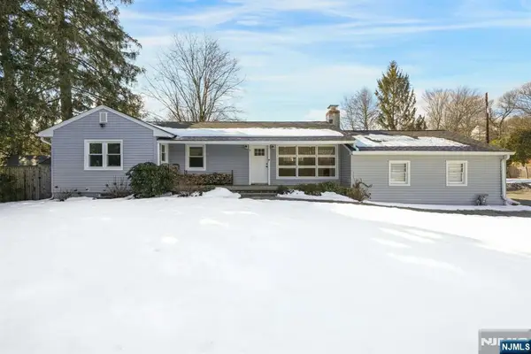 1 Highwood Terrace, Boonton Township, NJ 07005