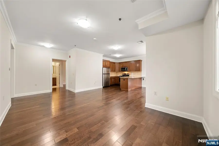 255 Laird 1, Cliffside Park, NJ 07010 - #3