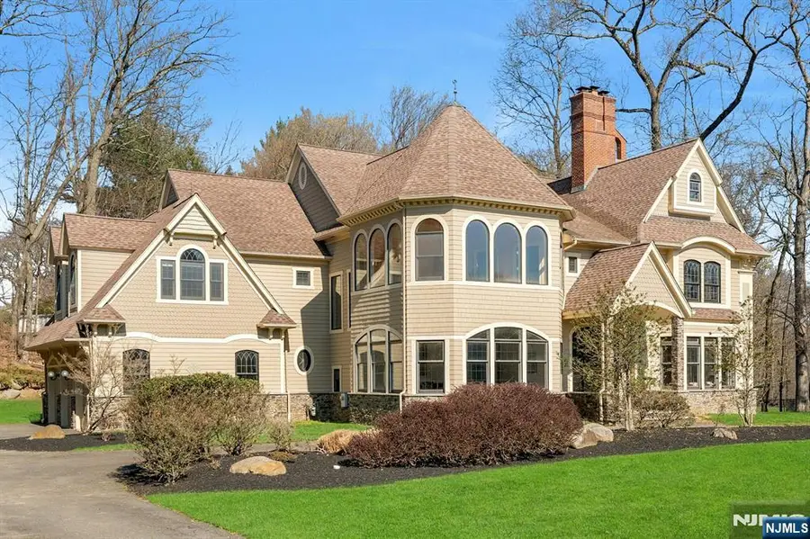 213 Stokes Farm Road, Franklin Lakes, NJ 07417 - #2