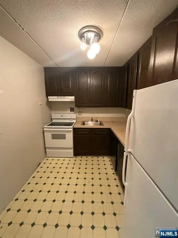 250 Gorge Road 7-H, Cliffside Park, NJ 07010 - #3