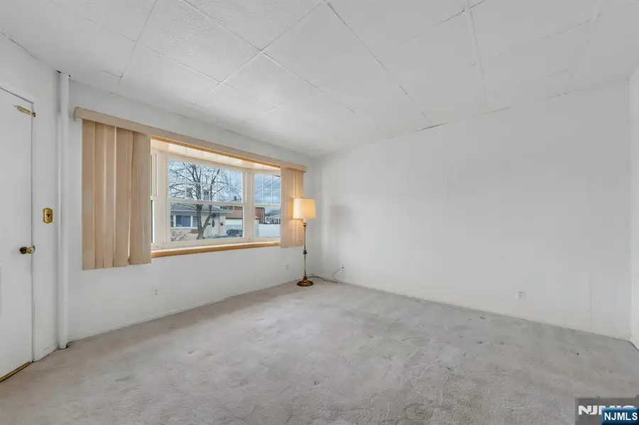 712 Meyer Avenue, Lyndhurst, NJ 07071 - #2