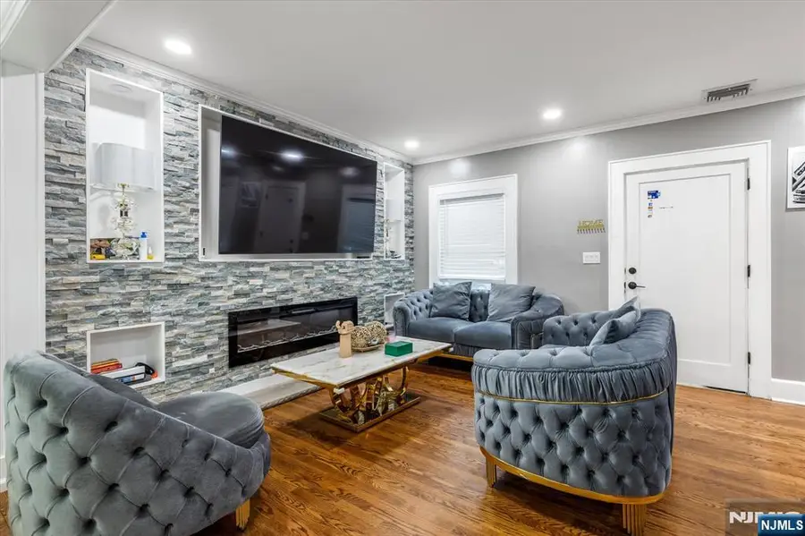 9 Wayne Place, Nutley, NJ 07110 - #2