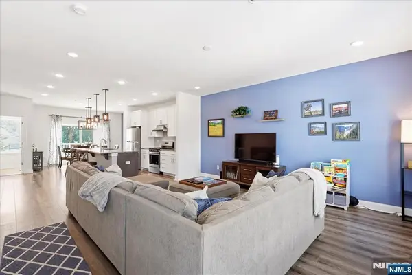 905 Abbe Road, Little Falls, NJ 07424