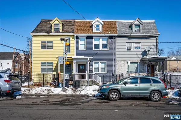 299A 7th Avenue, Newark, NJ 07107