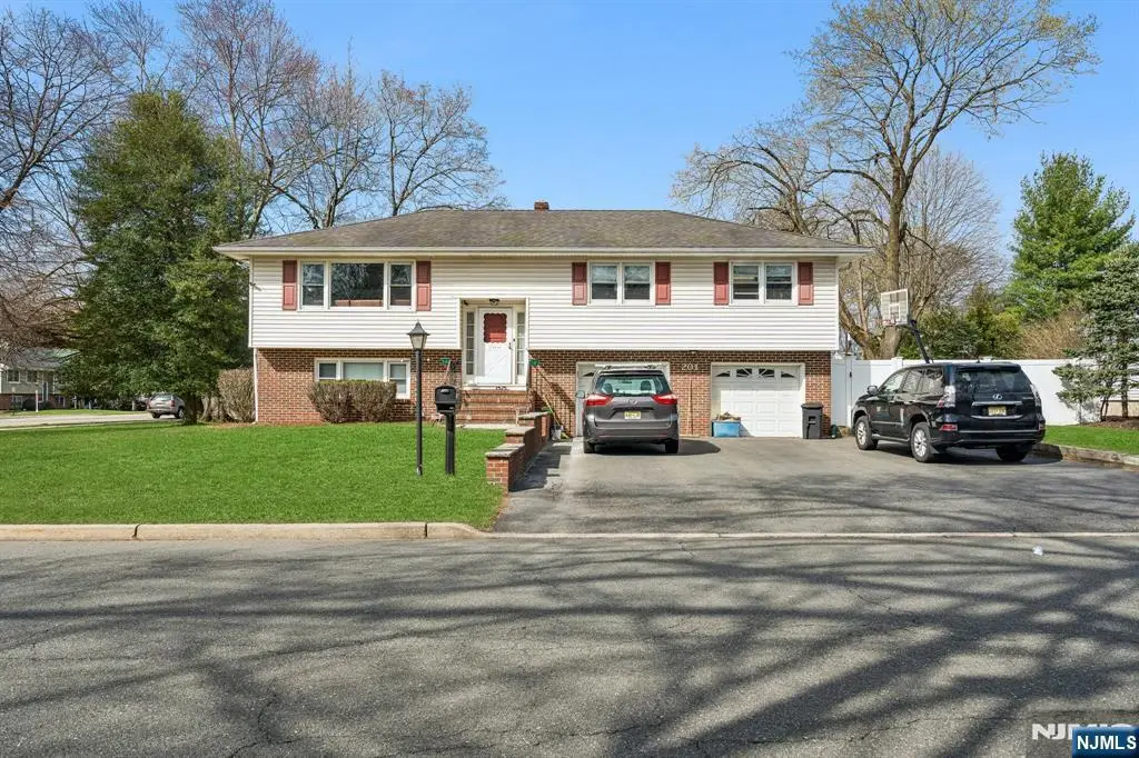 201 Rockland Avenue, River Vale, NJ 07675 - #1