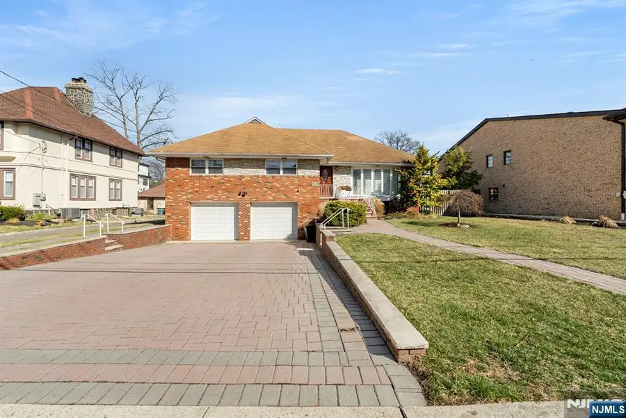 1070 Cumbermeade Road, Fort Lee, NJ 07024 - #2