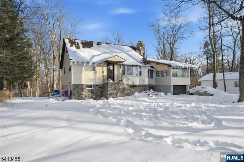 407 Diggles Place, Highland Lakes, NJ 07422 - #3