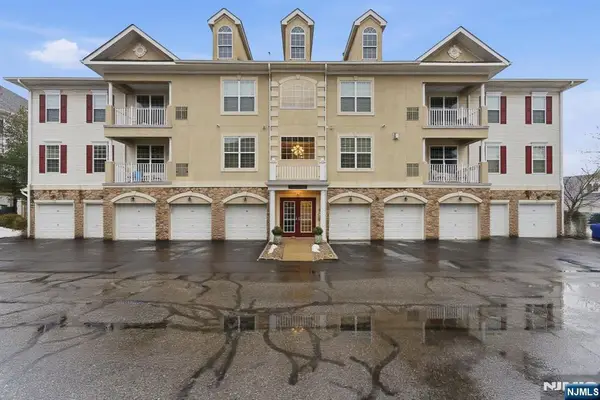 3 Slate Court 707, Little Falls, NJ 07424