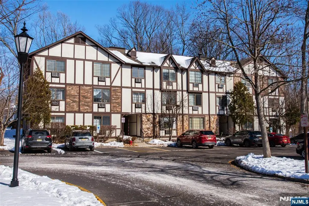 1505 Faulkner Court, Mahwah, NJ 07430 - #1