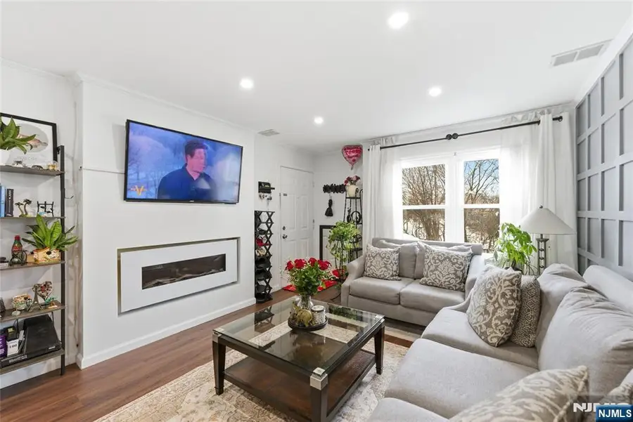 235 Dakota 10, Paterson, NJ 07503 - #3