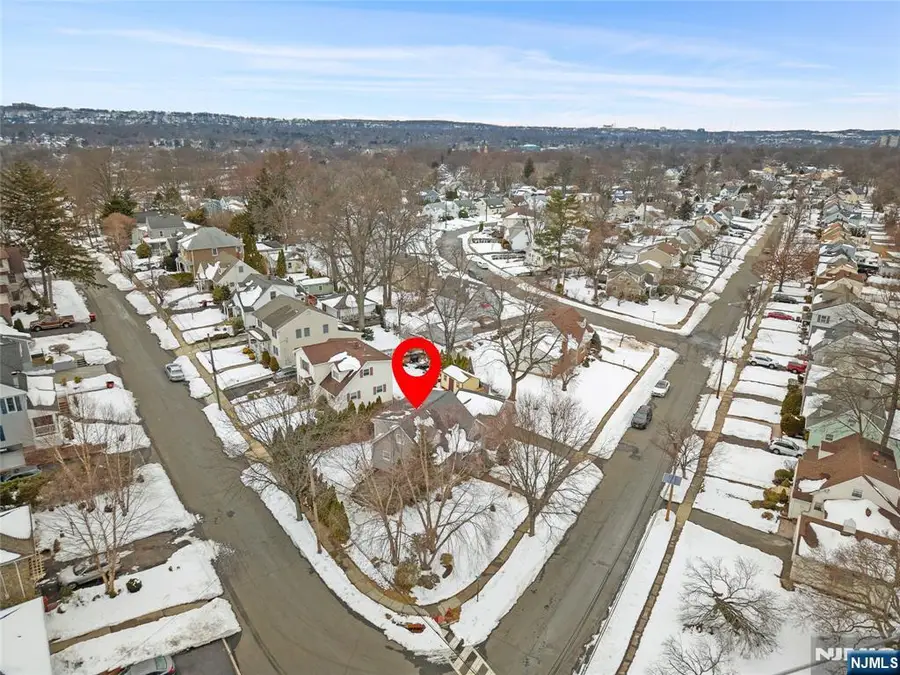 93 Bromley Place, Nutley, NJ 07110 - #3