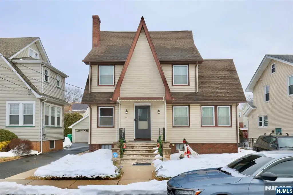 24 Hewitt Avenue, Belleville, NJ 07109 - #1