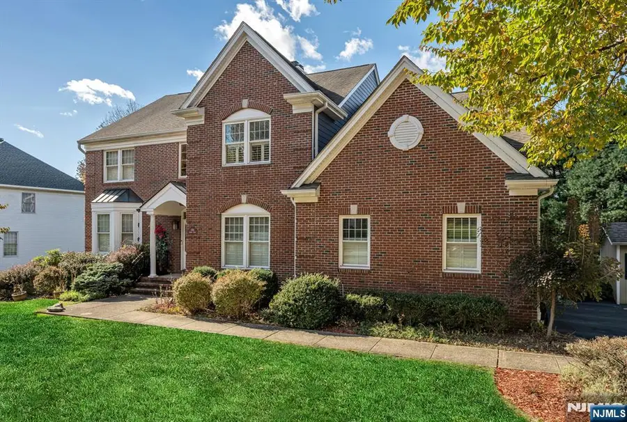 134 Arthur Court, Mahwah, NJ 07430 - #2