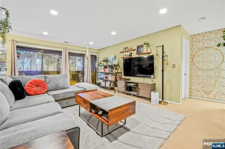 2213 Hilltop Road, Mahwah, NJ 07430 - #2