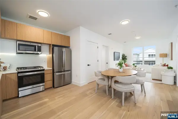 649 38th Street 509, Union City, NJ 07087