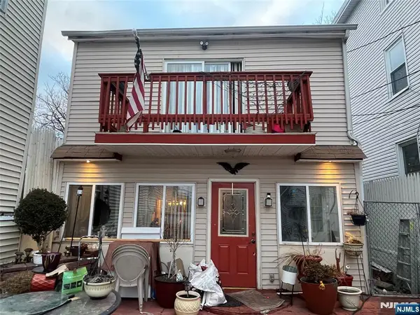 25 Ward Street, Paterson, NJ 07501