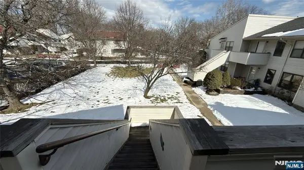 24 Coriander Way, Englewood, NJ 07631