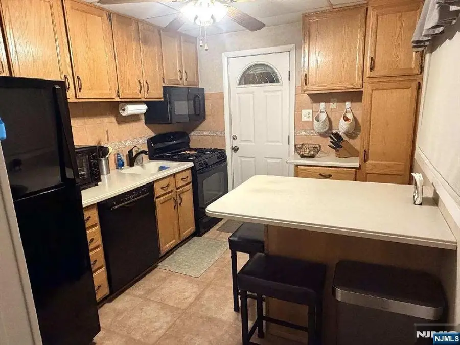 911 Colfax, Pompton Lakes, NY 07442 - #2