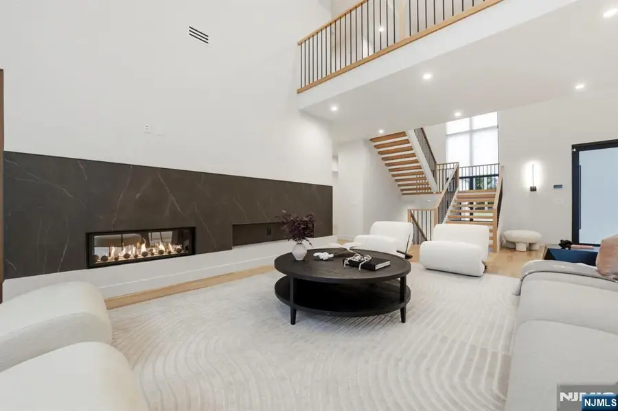 577 Floyd Street, Englewood Cliffs, NJ 07632 - #3