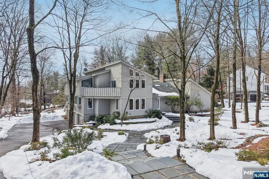 47 Hopper Farm Road, Upper Saddle River, NJ 07458 - #2