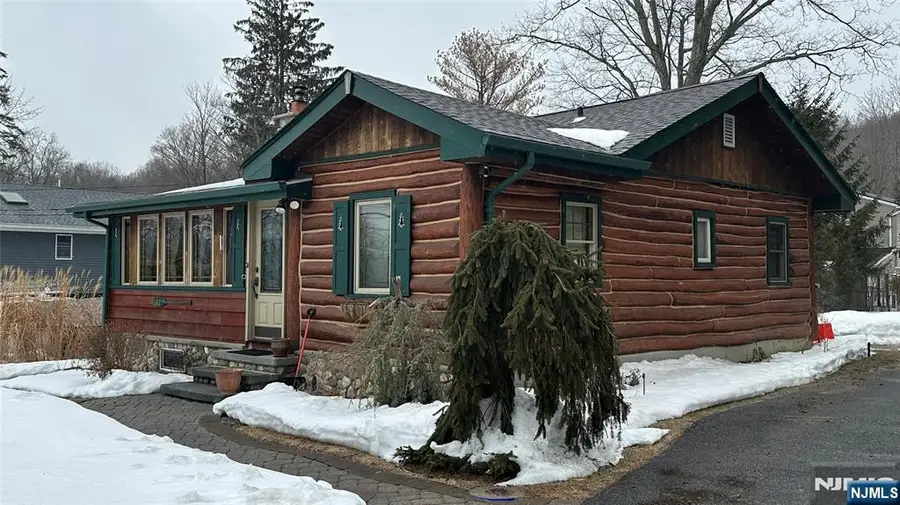 41 Hillside Avenue, Stockholm, NJ 07460 - #3