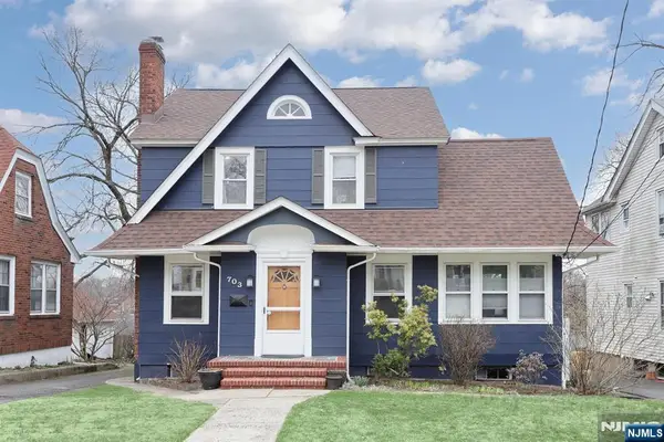 703 Linden Avenue, Teaneck, NJ 07666