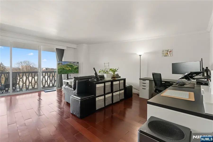 2000 Linwood Avenue 6E, Fort Lee, NJ 07024 - #2