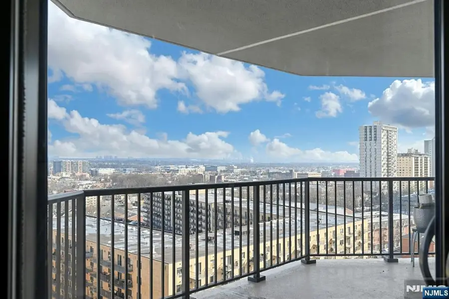 245 Prospect Avenue 12B, Hackensack, NJ 07601 - #2