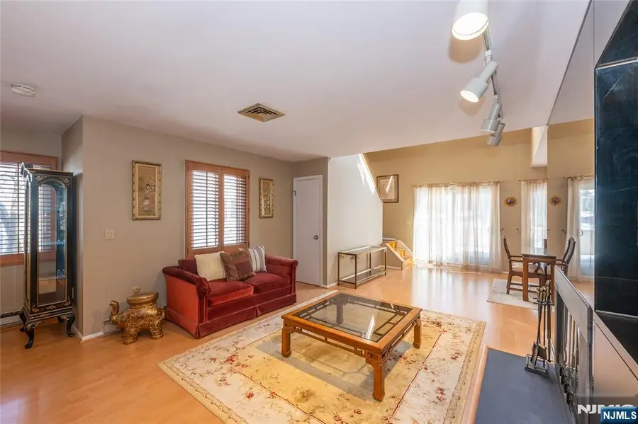 11 Cerone Court, West Orange, NJ 07052 - #2