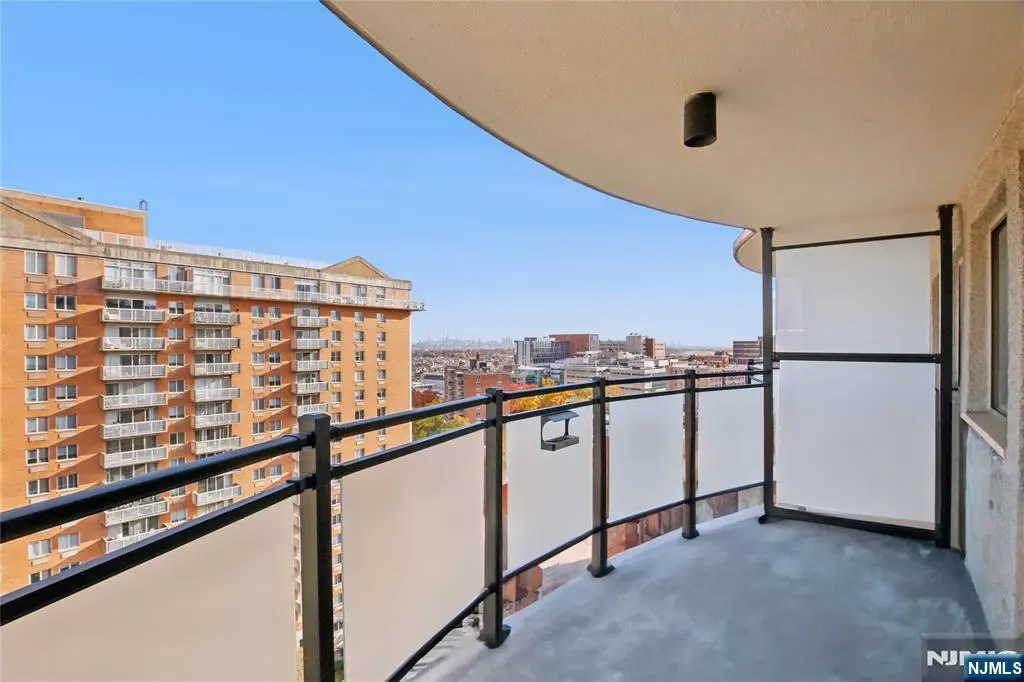 125 Prospect Avenue 17G, Hackensack, NJ 07601 - #1