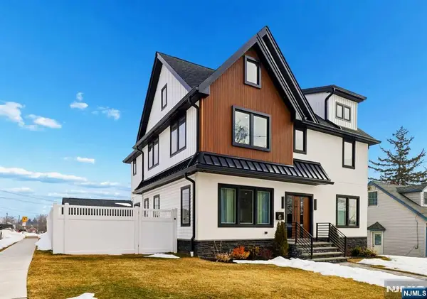 6 Hillside Terrace, Wallington, NJ 07057