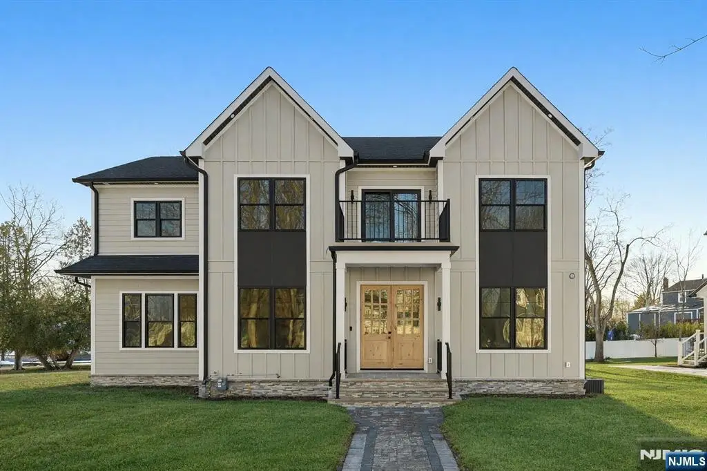 1 Breton Place, Livingston, NJ 07039 - #1