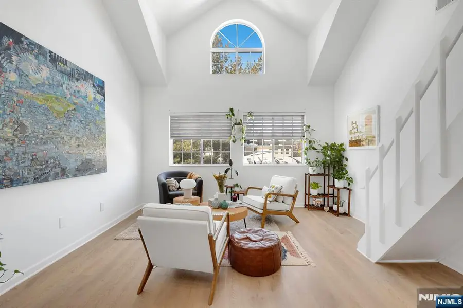 199 Union Avenue 2F, Rutherford, NJ 07070 - #3