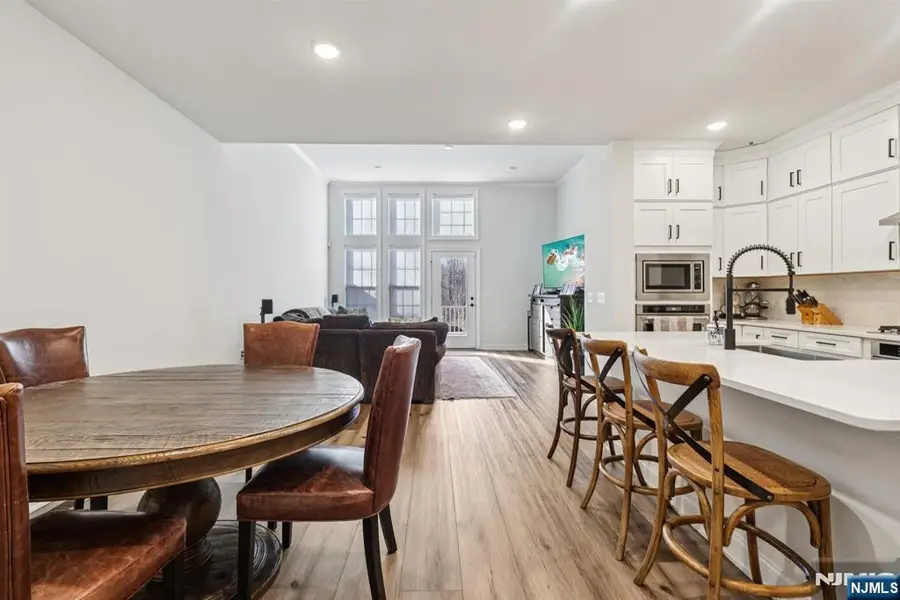 28 Dahlia Drive, Warren, NJ 07059 - #3