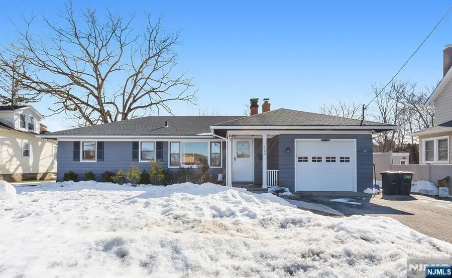 125 Meadowbrook Avenue, Wanaque, NJ 07465 - #2