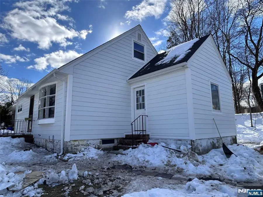 231 Spruce Street, Midland Park, NJ 07432 - #3