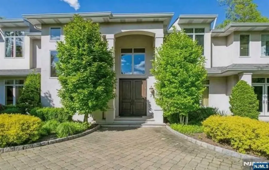 61 Essex Drive, Tenafly, NJ 07670 - #2