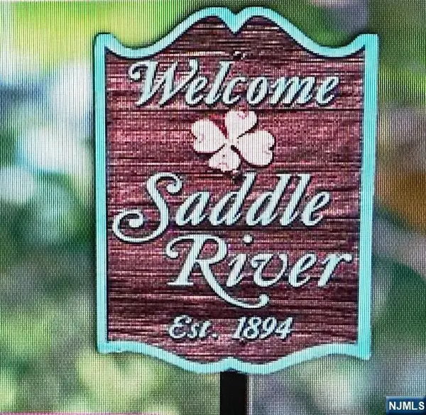 29 Wildwood Road, Saddle River, NJ 07458