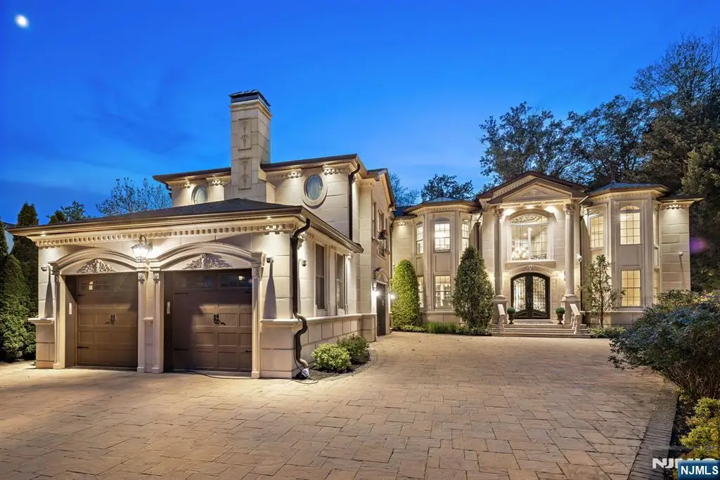 56 Lilac Lane, Paramus, NJ 07652 - #1