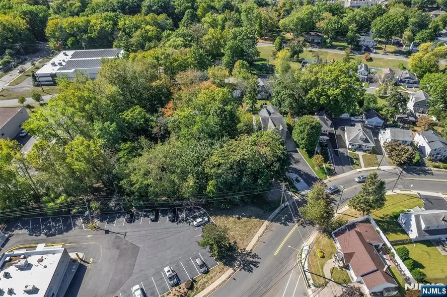 668 River Road, New Milford, NJ 07646 - #2