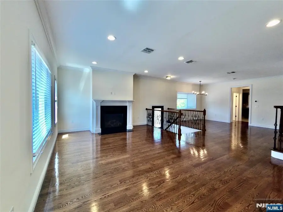 25 Jacobs Landing Way, Secaucus, NJ 07094 - #2