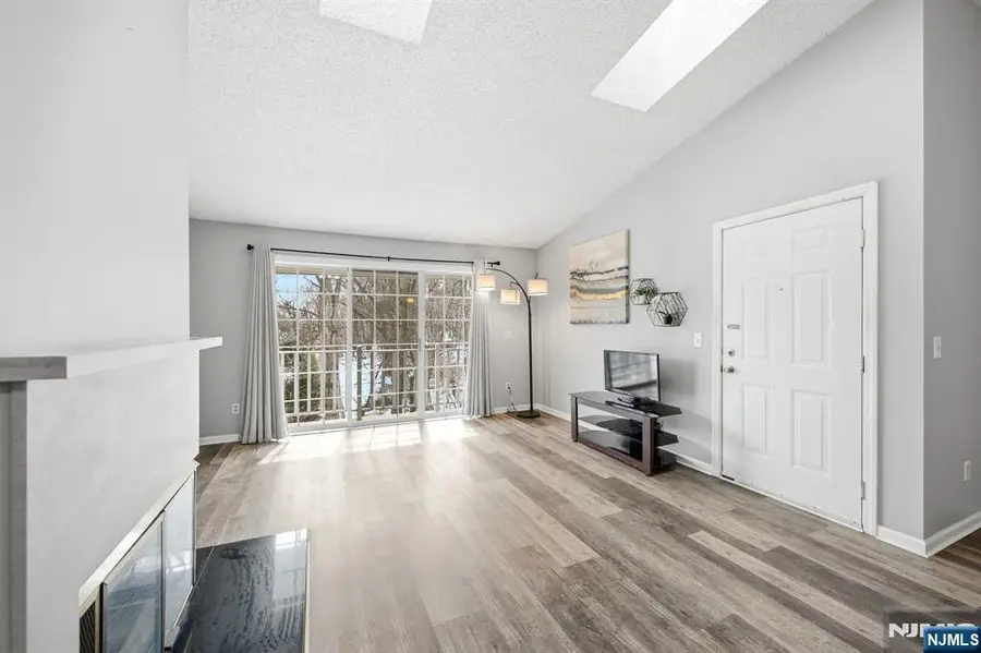 130 Raintree Lane, Mahwah, NJ 07430 - #2