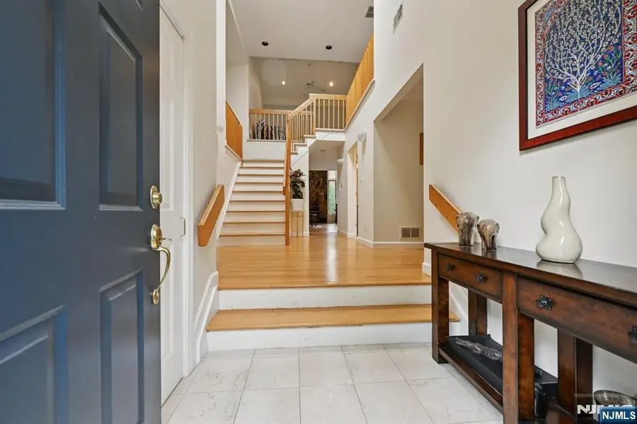 8 Sherwood Drive, Mountain Lakes, NJ 07046 - #3