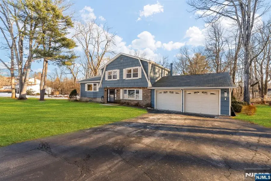 11 Grover Street, Flanders, NJ 07876 - #3