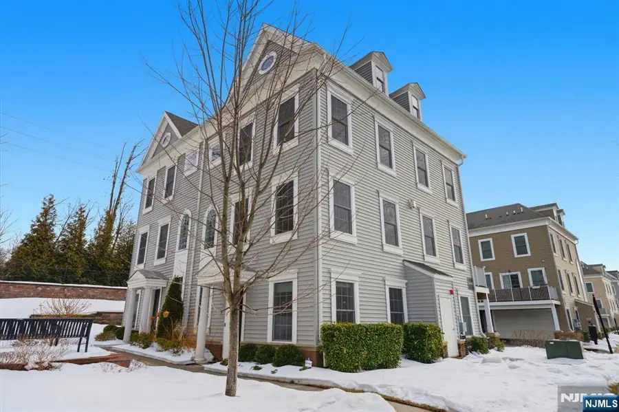 62 Roosevelt Drive, Wood Ridge, NJ 07075 - #3