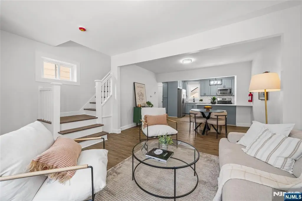 18 Hilton Avenue, Maplewood, NJ 07040 - #1