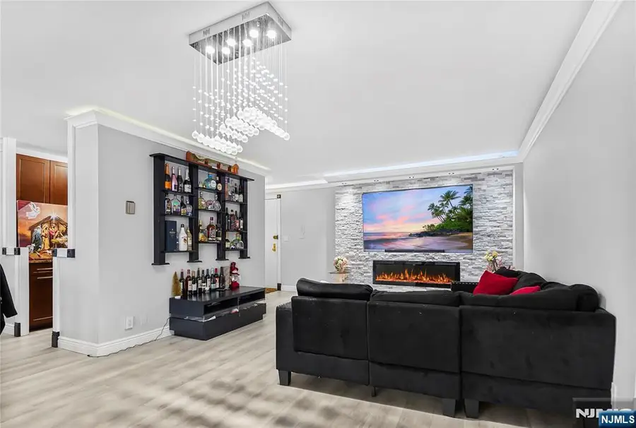 6600 Boulevard East 22J, West New York, NJ 07093 - #2