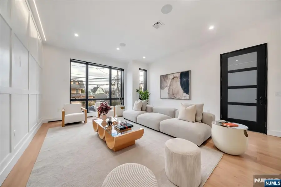 1047 Anderson Avenue A, Fort Lee, NJ 07024 - #3